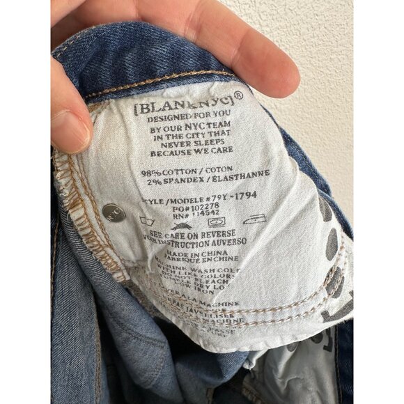 Blank NYC Distressed High Rise Jeans Size 29Ankle Length Cotton Blend Destroyed - Picture 8 of 9